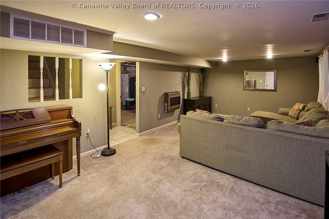 115 Mountaineer Lane, Charleston, WV 25312