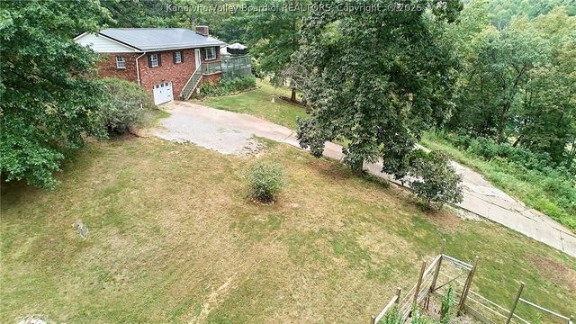115 Mountaineer Lane, Charleston, WV 25312
