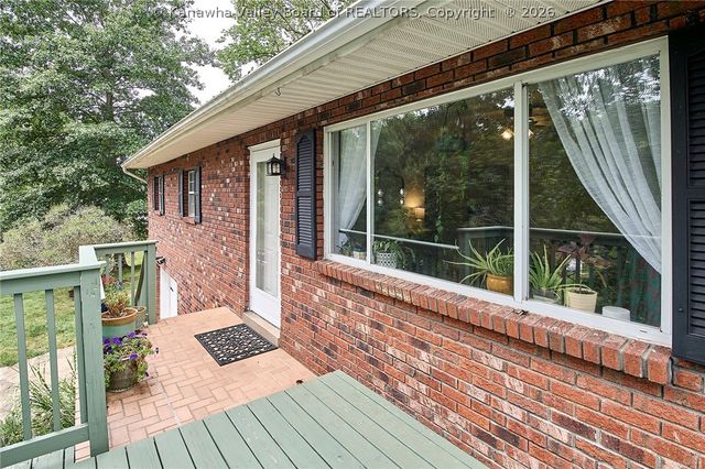 115 Mountaineer Lane, Charleston, WV 25312