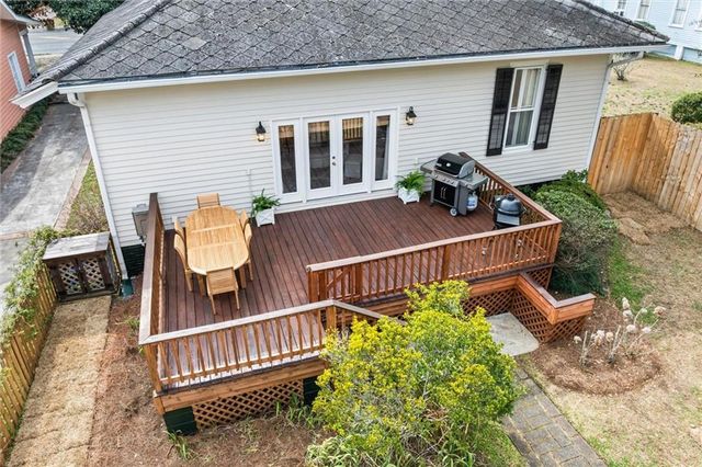 2016 Dauphin Street, Mobile, AL 36606