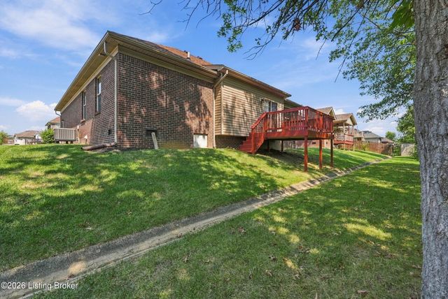 332 Reserves Blvd, Shepherdsville, KY 40165