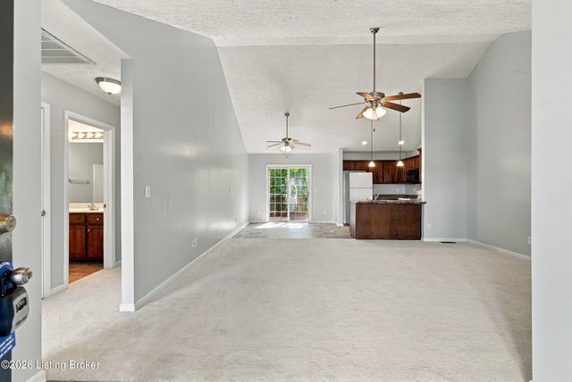 332 Reserves Blvd, Shepherdsville, KY 40165