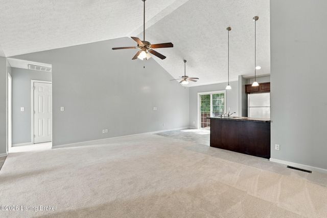 332 Reserves Blvd, Shepherdsville, KY 40165