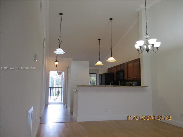 3200 NW 46th St 205, Oakland Park, FL 33309