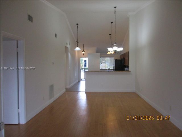 3200 NW 46th St 205, Oakland Park, FL 33309