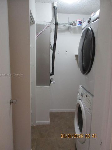 3200 NW 46th St 205, Oakland Park, FL 33309