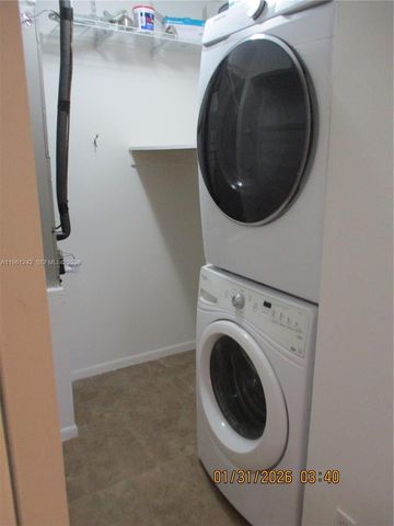 3200 NW 46th St 205, Oakland Park, FL 33309