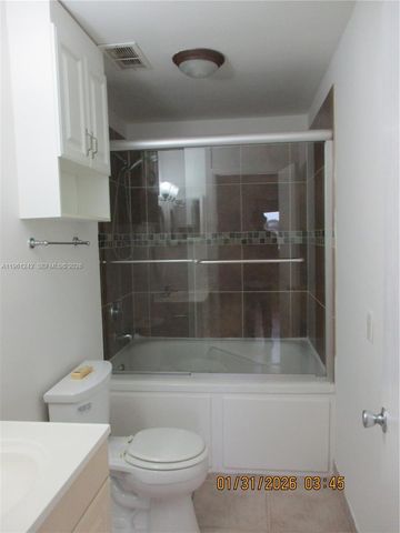 3200 NW 46th St 205, Oakland Park, FL 33309