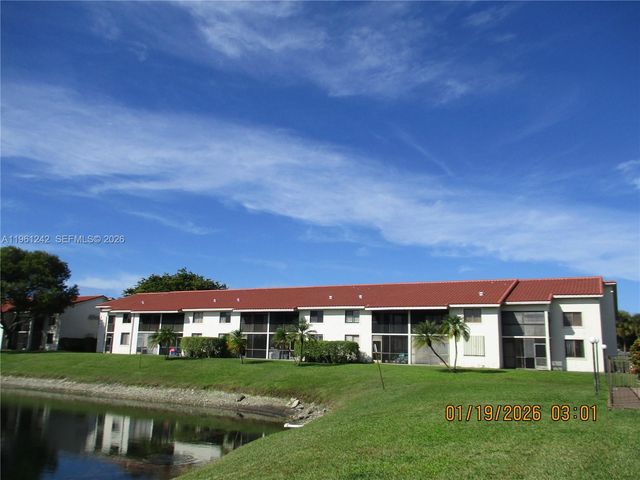 3200 NW 46th St 205, Oakland Park, FL 33309