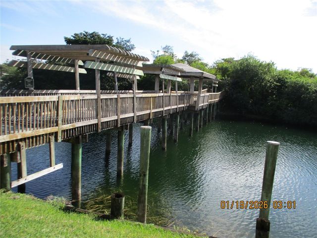 3200 NW 46th St 205, Oakland Park, FL 33309