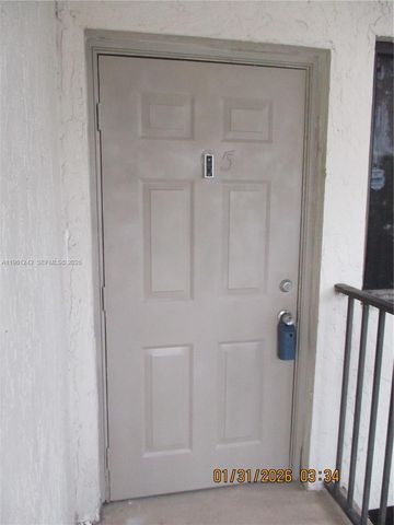 3200 NW 46th St 205, Oakland Park, FL 33309