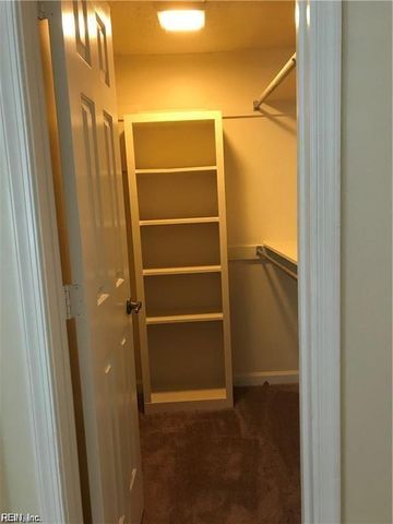2304 Beach Haven Dr Apt 101, Virginia Beach, VA 23451