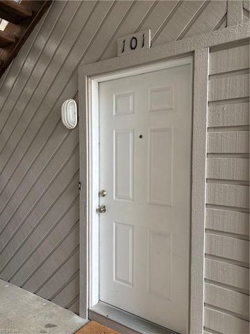 2304 Beach Haven Dr Apt 101, Virginia Beach, VA 23451