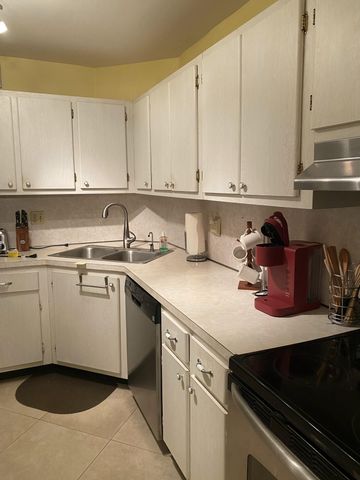 351 NE 19th Place 217k, Wilton Manors, FL 33305