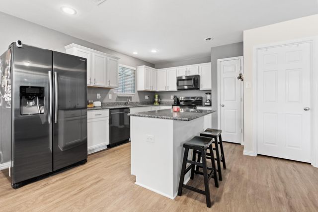 9937 Amosite Drive, Fort Worth, TX 76131