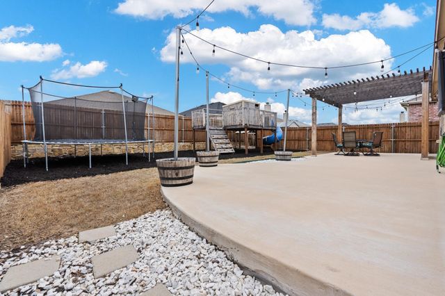 9937 Amosite Drive, Fort Worth, TX 76131