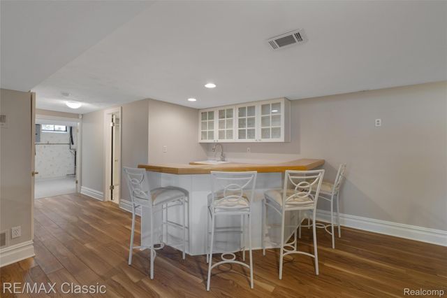 804 Bonita Drive, White Lake Charter Township, MI 48383