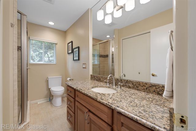 804 Bonita Drive, White Lake Charter Township, MI 48383