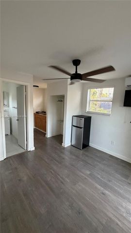 7025 NW 5th Ave 2, Miami, FL 33150