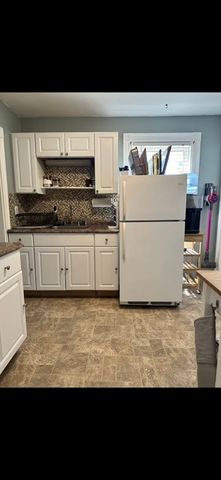 6 Lincoln St 2, Abington, MA 02351