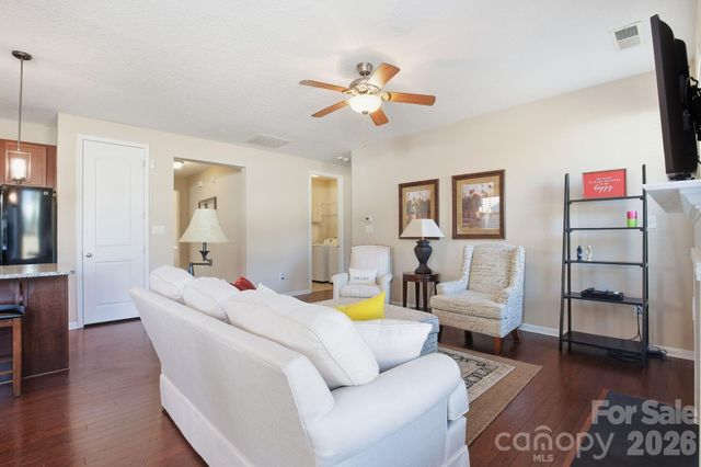 4318 Connestee Court, Charlotte, NC 28269