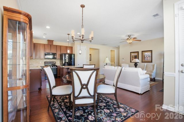 4318 Connestee Court, Charlotte, NC 28269