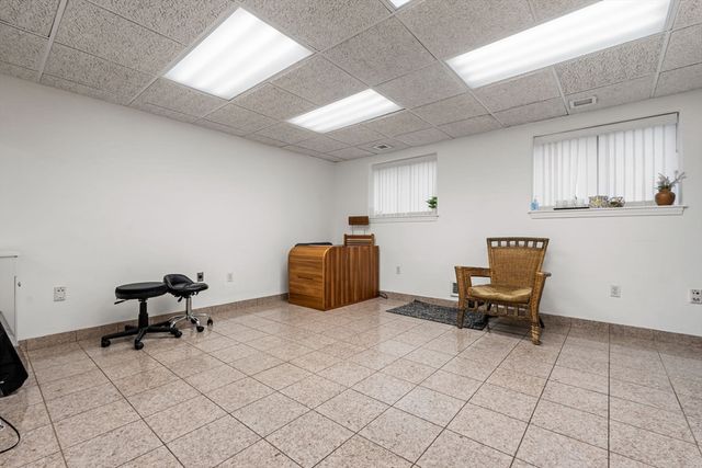 61 Massachusetts, Arlington, MA 02474