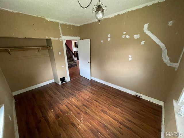 141 N 31st Street, Belleville, IL 62226