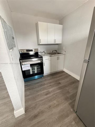 7001 NW 15th Ave 4, Miami, FL 33147