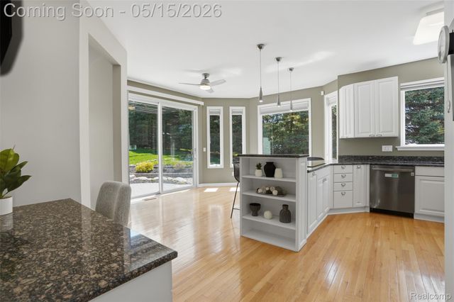 24366 Taft Road, Novi, MI 48375