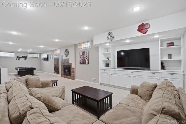 24366 Taft Road, Novi, MI 48375