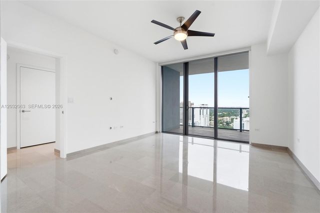 88 SW 7th St 2302, Miami, FL 33130