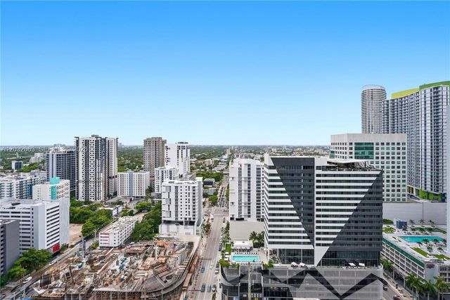 88 SW 7th St 2302, Miami, FL 33130