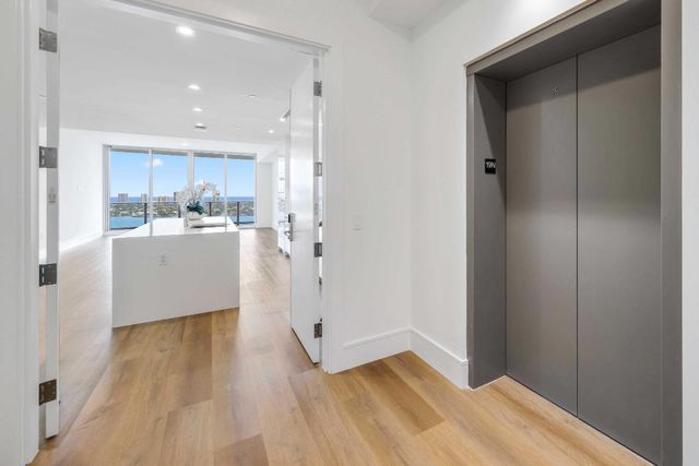 220 Lake Shore Drive 1908, Lake Park, FL 33403