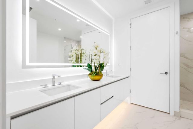 220 Lake Shore Drive 1908, Lake Park, FL 33403