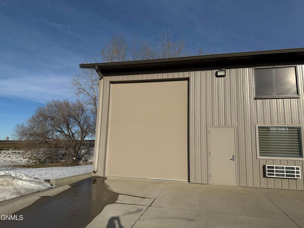 3220 Rock Island Place, Bismarck, ND 58504 photo 10