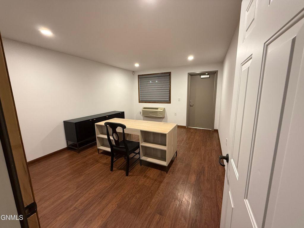 3220 Rock Island Place, Bismarck, ND 58504 photo 4