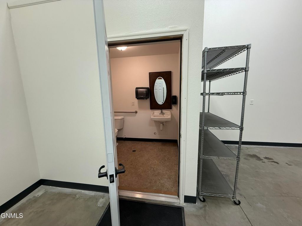 3220 Rock Island Place, Bismarck, ND 58504 photo 9