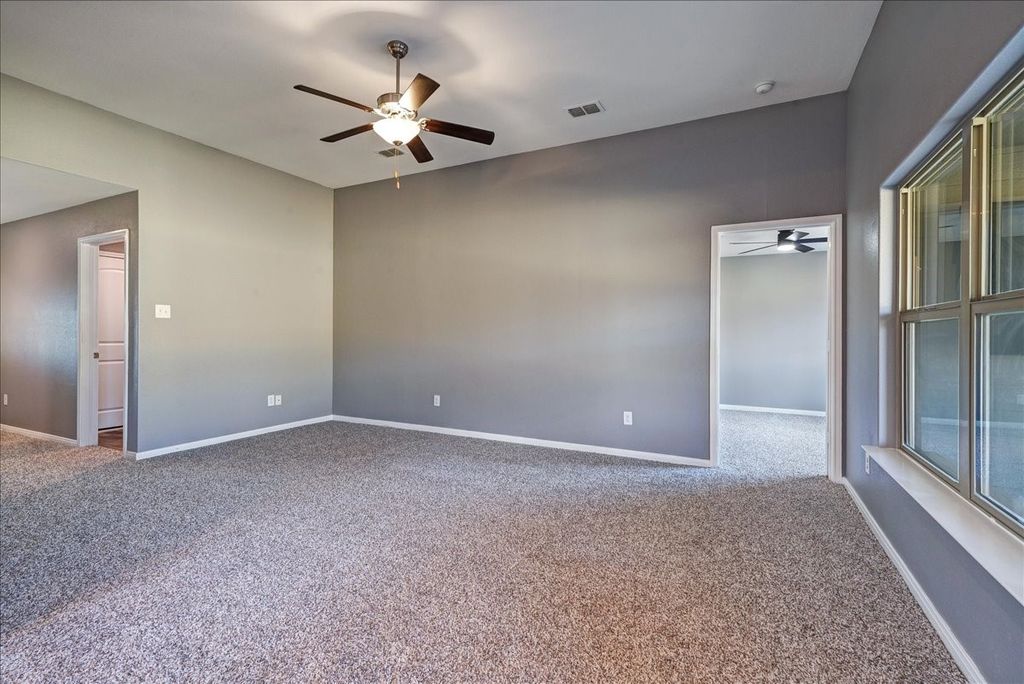 119 Barbwire Way, Newark, TX 76071 — photo 5