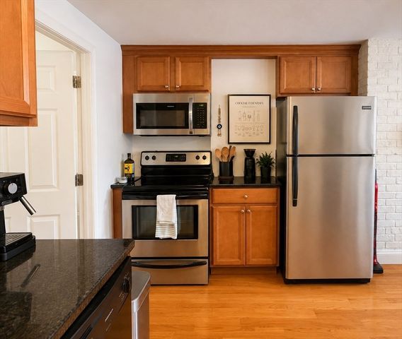 206 Endicott St 3, Boston, MA 02113