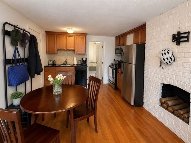 206 Endicott St 3, Boston, MA 02113