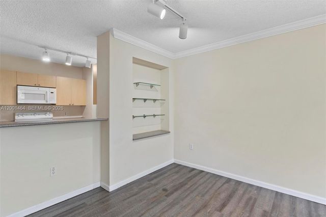 1919 Van Buren St 417A, Hollywood, FL 33020