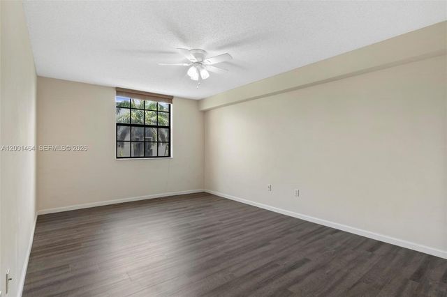 1919 Van Buren St 417A, Hollywood, FL 33020