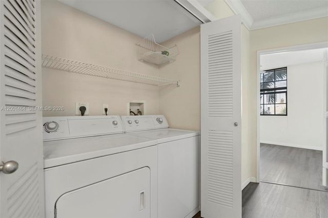 1919 Van Buren St 417A, Hollywood, FL 33020