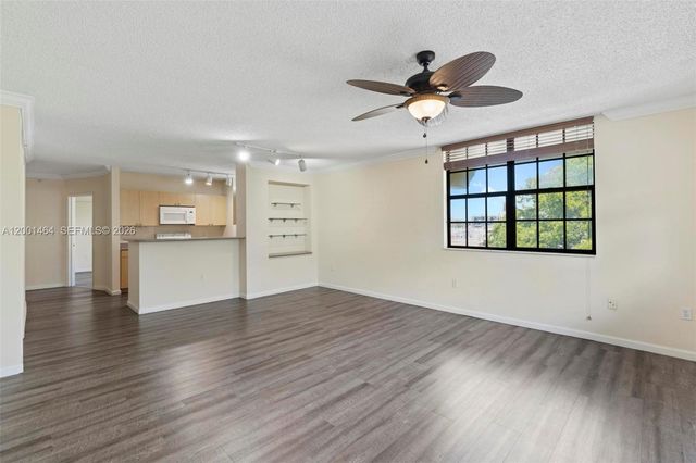 1919 Van Buren St 417A, Hollywood, FL 33020