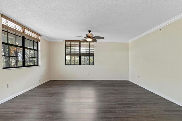 1919 Van Buren St 417A, Hollywood, FL 33020