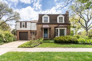 1021 Cleveland Avenue, Park Ridge, IL 60068
