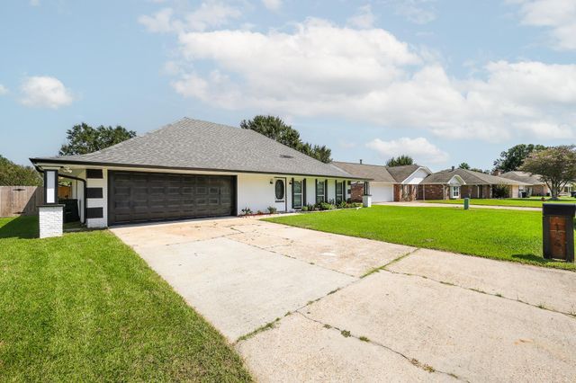 154 Presque Isle Drive, Houma, LA 70363