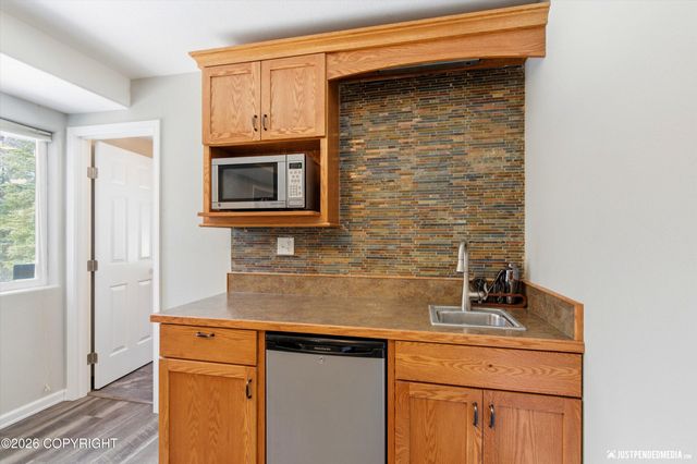 19120 Babrof Drive, Eagle River, AK 99577