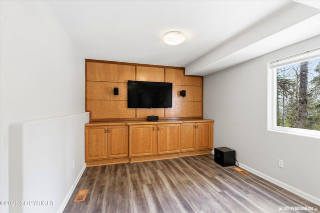 19120 Babrof Drive, Eagle River, AK 99577